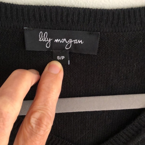 Women’s Black V Neck  Asymmetrical Soft Pullover Tunic size S/M - Picture 3 of 13